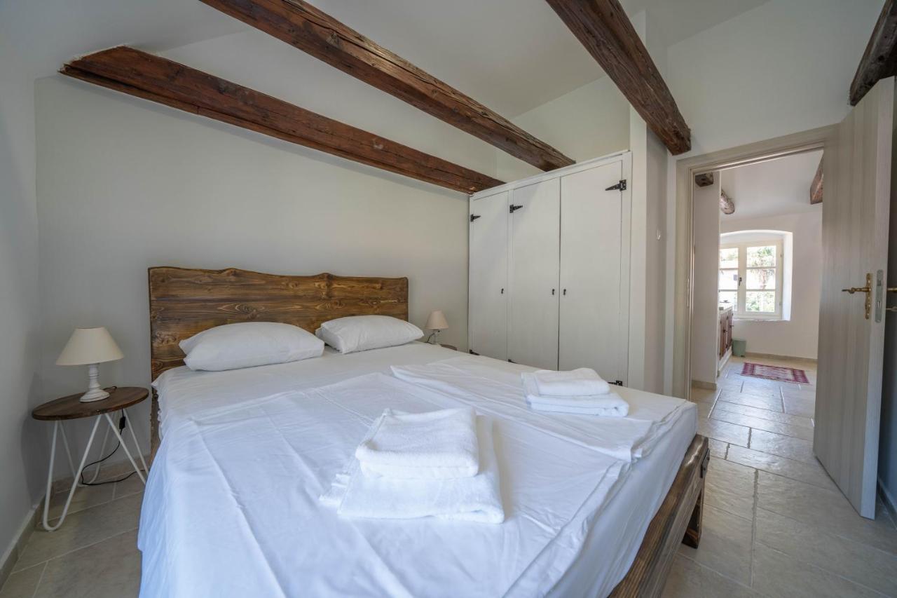 Apartments Oliva Рисан Екстериор снимка