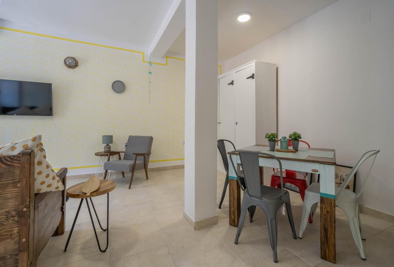 Apartments Oliva Рисан Екстериор снимка