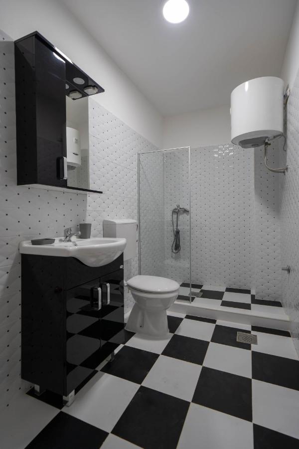 Apartments Oliva Рисан Екстериор снимка